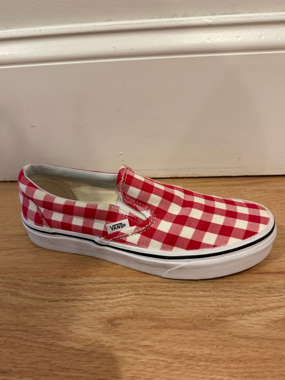Vans Slip-On in Red Gingam - Picture 5 of 10